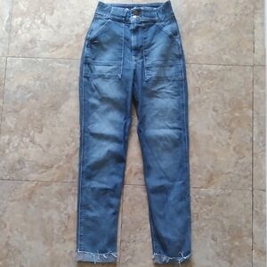 Hollister Ultra High-Rise Mom Jeans, size 00R